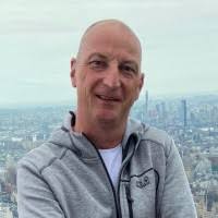 Thomas Tubbesing's Instagram, Twitter & Facebook