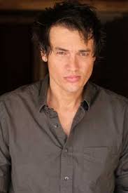 Interview: Jesse Woodrow (Tabloid Vivant)