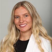 Sarah Hollifield's Instagram, Twitter & Facebook