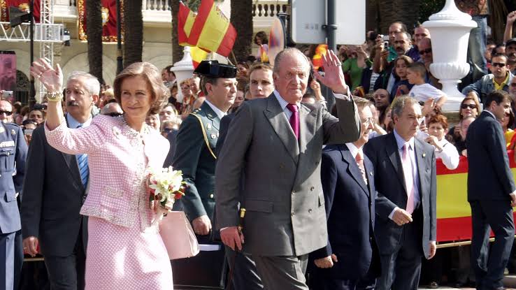 El día que Juan Carlos I pidió “encarecidamente” a Zapatero visitar Ceuta y  Melilla | España | EL PAÍS