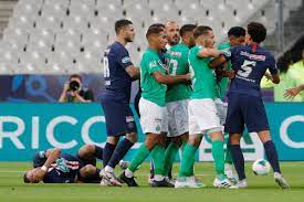 Competição ligue 1, 33ª jornada • data 18 abr 2021 12:00 • estádio parc des princes • árbitro r. Watch Scary Tackle On Kylian Mbappe Leads To Heated Spat Between Psg Saint Etienne Players