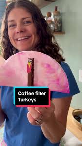 Divertido arte de Acción de Gracias: ¡pavos de filtro de café!