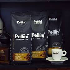 Vy Tolko Posmotrite Chto U Nas Est Pellini 82 Zerno Teper Dostupen V Obeme 500gr Ochen Sovetuem Vzyat Ego I Poprobovat In 2020 Coffee Bag Coffee Drinks