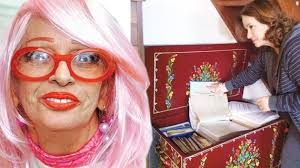 Müjde ar, anneminki resmen bir çöp evdi. Aysel Gurel Gokkusagi Pop Ve Delilige Ovgu Listelist Com