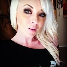 Who is Jamie Doe dating? Jamie Doe boyfriend, husband