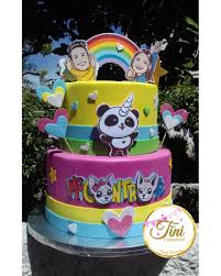 Torta Scenografica Kit Di Festa Torta Finta Me Contro Te Bing Topolino Torte Torte Di Compleanno Festa Del Gelato