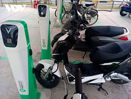 Tương tự, vinfast klara s có giá niêm yết 39,9 triệu đồng, có thể nhận voucher ưu đãi 20 triệu đồng, giá xe về còn 19,9 triệu đồng (chưa bao gồm pin và sạc). Vinfast Báº¥t Ngá» Xay Dá»±ng Tráº¡m Sáº¡c Cho O To Ä'iá»‡n Táº¡i Ha Ná»™i Vov Vn