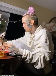 Petite young teen blond masturbates. Aaron Carter Shows Off His Newly Dyed Pink Braids After Getting A Blond Hairdo Daily Mail Online
