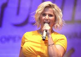Was läuft zwischen florian silbereisen und der schönen musikerin? Ist Beatrice Egli Im Flirtmodus Mit Florian Silbereisen