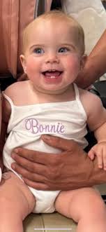 Can someone remove her dads hand and shoulder please?