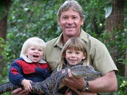 Bob irwin married lyn irwin, a maternity nurse who died in a single automobile accident in 2000. Bindi Irwin Engaged To Chandler Powell As She Turns 21 Photos The Courier Mail