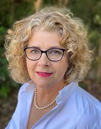 Helen Dyess's Instagram, Twitter & Facebook