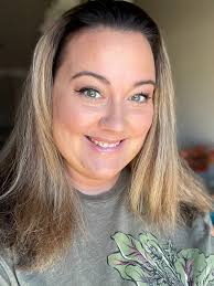 Hi I am Ivy DiBasilio! I am Sami's mom and I love all my Pampered Chef  Products!