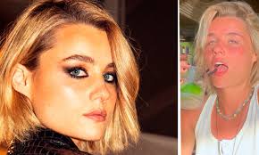 Fomos muito bem recebidos pelos funcionários, que são muito simpáticos e prestativos. Kelly Bailey Irrita Se Com Erro Da Producao Nem Sabem O Meu Nome Dioguinho Blog