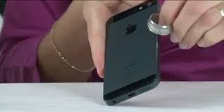 Kak Udalit Carapiny Na Korpuse Iphone 5 Dva Sposoba I Uslugi V Peterburge Spb