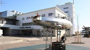 Wie gelang es graf zeppelin ein luftschiff zu bauen, dass fast viermal… Zeppelin Museum Friedrichshafen Am Bodensee