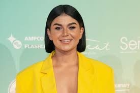 Tijdens optredens pikt roxeanne hazes ze er zo uit, de mensen die alleen vanwege haar achternaam zijn gekomen. Roxeanne Hazes Wil Kindercoach Worden Show Ad Nl