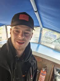 Well the weather's tured nice. Sitting out with a glass of wine before my  Ts done. Love being here.