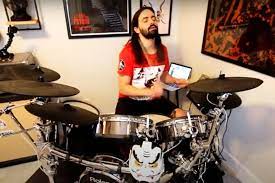 She's received praise from artists ranging from red hot chili peppers bassist flea to slipknot drummer jay weinberg. Jay Weinberg Covers Bruce Springsteen As Father S Day Gift