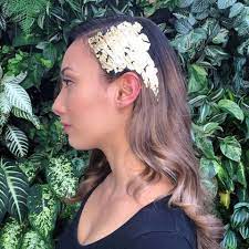 This leaf is manufactured specifically in the colors and weights that are standa. Holiday Hairstyles Gold Leaf Holiday Hair