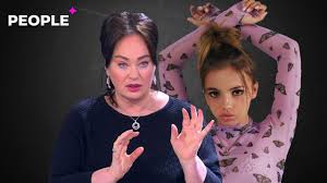Гаврилина, gavrilina, юля гаврилина, hype house, хайп хаус, милохин, юлька шпулька, tiktok, валя карнавал. Tiktokersha Valya Karnaval Poskandalila S Larisoj Guzeevoj People Uz