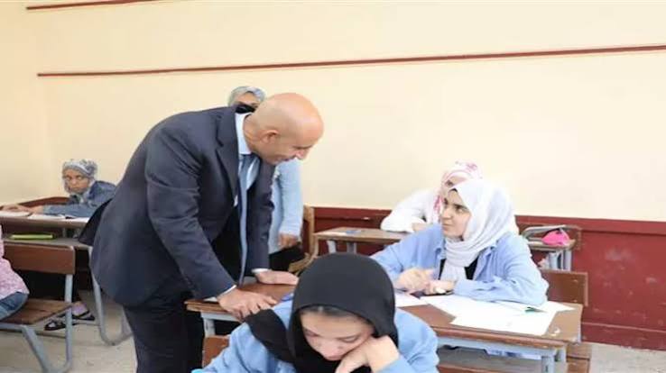 متابعة دقيقة من الوزير.. ماذا حدث في أول أيام امتحانات الثانوية العامة | مصراوي