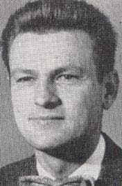 Robert Arey's Instagram, Twitter & Facebook