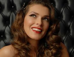 Deborah Hede Projects :: Photos, videos, logos, illustrations and branding  :: Behance