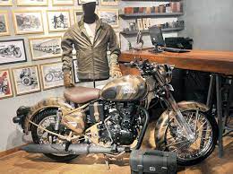 Royal Enfield Launches Limited Edition Classic 500 At Rs 2 24 Lakh Business Standard News