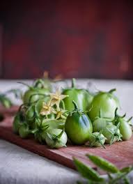 Pickled Green Tomatoes Recipe Quick And Easy White On Rice Couple Recipe Pickled Green Tomatoes Green Tomato Recipes Green Tomatoes