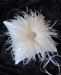 Ivory Satin Ring Bearer Pillow With Ostrich Feather Accents Kirlent Kirlent Boncuk