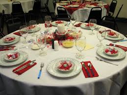 I don't know many men who could resists a steak and fries dinner, so i'm going for the 'catch him by his stomach' philosophy ;) for dessert, i'm serving pink champagne jello. Valentine S Day Family Dinner Mydm