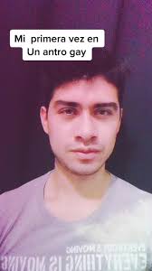 Mi primera vez en un antro gay