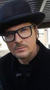 Zak Bagans - Wikipedia