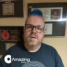 Jim Gellatly is with us and he's got all the best new and emerging music.  Jim is playing Big Lanes, Cammy Barnes, Daytime TV, DJ-Steve Warner, Drew  Davies, Dylan John Thomas, Glass Violet, Iglu & ...