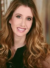 Julie Counts's Instagram, Twitter & Facebook