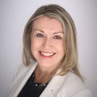 Veronica Maxwell's Instagram, Twitter & Facebook