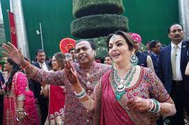 Select from premium mukesh ambani wife of the highest quality. Mukesh Ambani And Family Beat Bollywood To Become India S Most Trending Power Couples Business Insider India