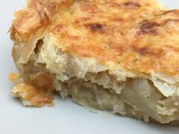 Elle crée des recettes classiques, traditionnelles ou plus inattendues, et obtient des résultats étonnants. Tarte Aux Oignons Les Papilles De Karen