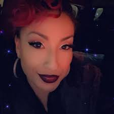 What instances lead to Homeaglow deactivating cleaners from their platform?