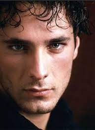 Descoperirea filmului european al lui bova a fost în filmul din 1993 piccolo grande amore , iar în anii următori a jucat roluri. 65 Raoul Bova Ideas Raoul Bova Raoul Handsome Men