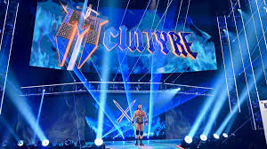 Photos Mcintyre Orton Brutalize Each Other In Wwe Title Ambulance Match Randy Orton Wwe Wwe Drew Mcintyre