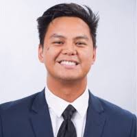 200+ profilů „Fausto“