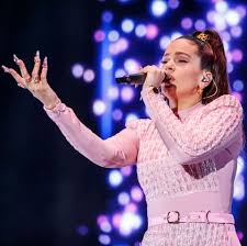 Find a perfect match and place your order today! Who Is Rosalia Rosalia Singer And Vma Performer Facts