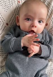 4ヶ月赤ちゃん 眼振