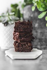 Summer brings us the best fresh fruits and vegetables, but that doesn't have to mean endless salads.this week's fea. Healthy Zucchini Brownies Smudge