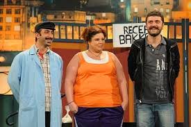 Check spelling or type a new query. Simdi Gel De Gor Beni Bambaska Biri Mide Ameliyatinin Ardindan 93 Kilo Vererek Yepyeni Bir Hayata Yelken Acan Pelin Oztekin Onedio Com