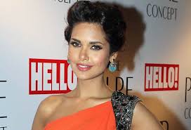 Raaz 3 latest breaking news, pictures, photos and video news. Raaz 3 Star Esha Gupta Doesn T Want To Be A Let Down Movies News