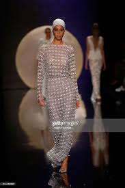 Sparkle And Shine At Istanbul Fashion Week Pictures Gallery Fashion Fashion Week Pictures Istanbul Fashion