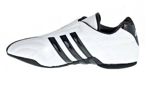 Perfekt für alle trainingslevel.kordelband innen: Adidas Adilux Weiss Mit Schwarzen Streifen Schuhe Taekwondo Combat Sports Pro